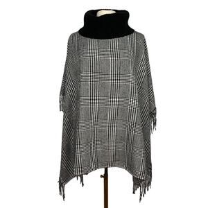 TALBOTS | Black & White Houndstooth Plaid Knit Turtleneck Poncho‎ | Women's M/L